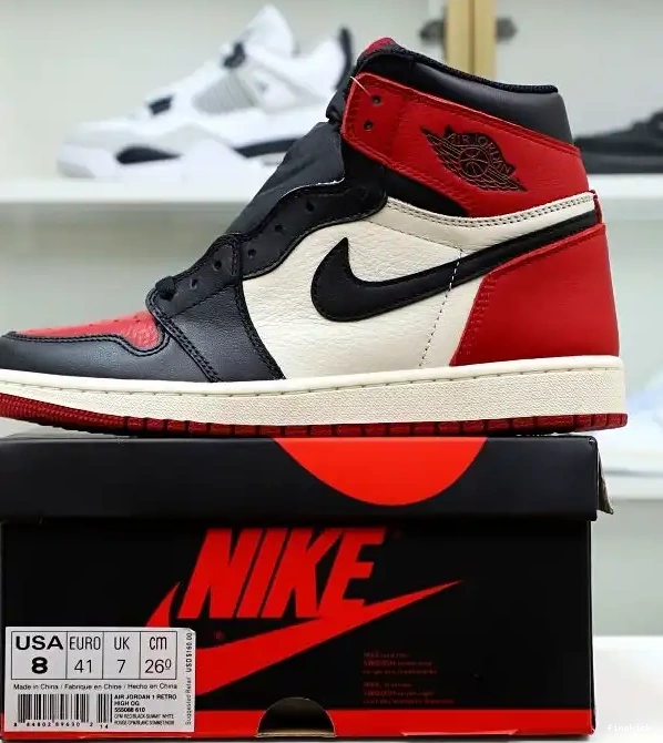'BRED JORDAN RETRO AIR HIGH 1 OG TOE' 0404